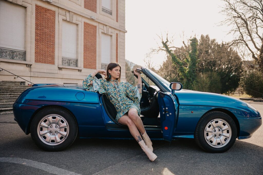 Met je hond op pad in een cabrio Met je hond op pad in een cabrio